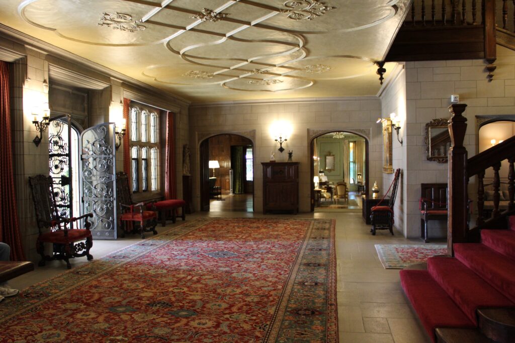tours of edsel ford house
